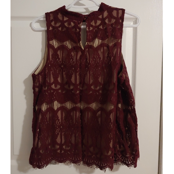 Burgundy Top - Picture 2 of 7